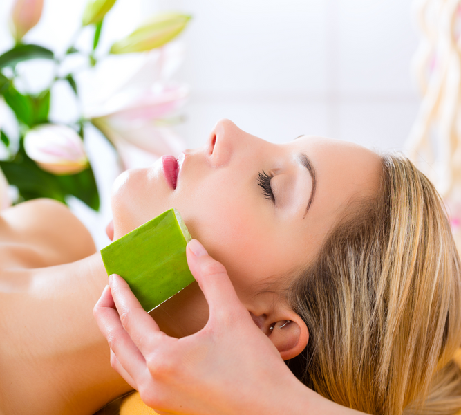 Aloe Vera & Skin Care: 8 Benefits You Need To Know